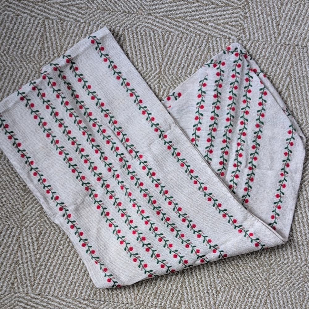 Farmhouse Scandinavian Table Runner Linen-Like Red Green Floral Vines Embroidery